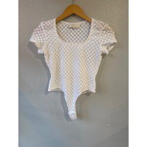 Cache Bodysuit Women Small White Lace Textured Shell Scoop Neck Short Sleeve 90s